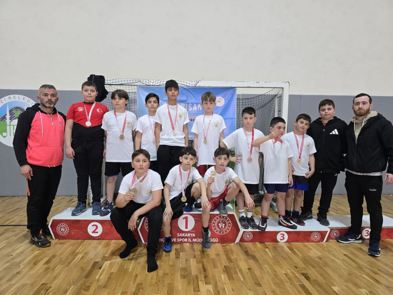 Sapanca’nın Sporcularından 23 Nisan Şenliğinde Madalya Yağmuru - Sayfa 1