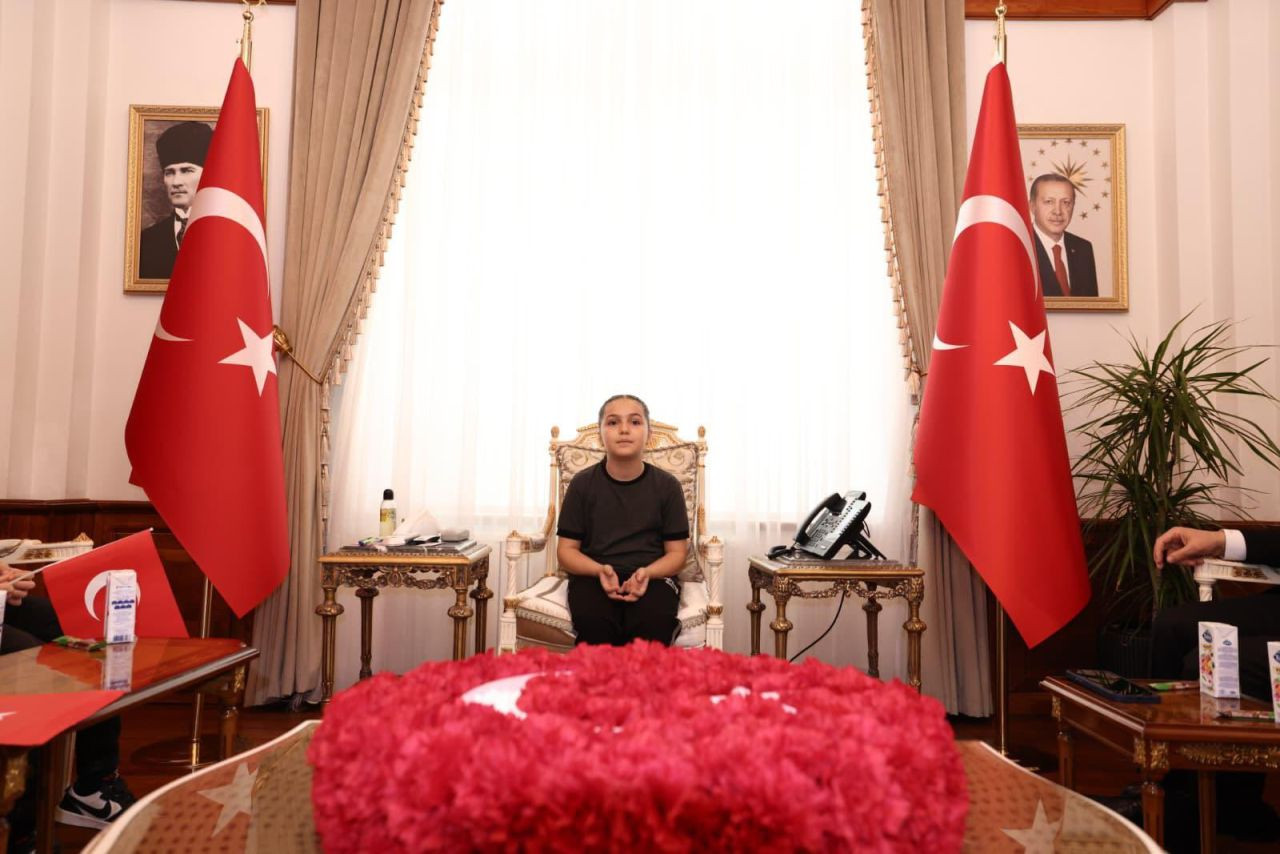 Miniklerden Anlamlı Ziyaret: Valilik Makamında 23 Nisan Heyecanı - Sayfa 4