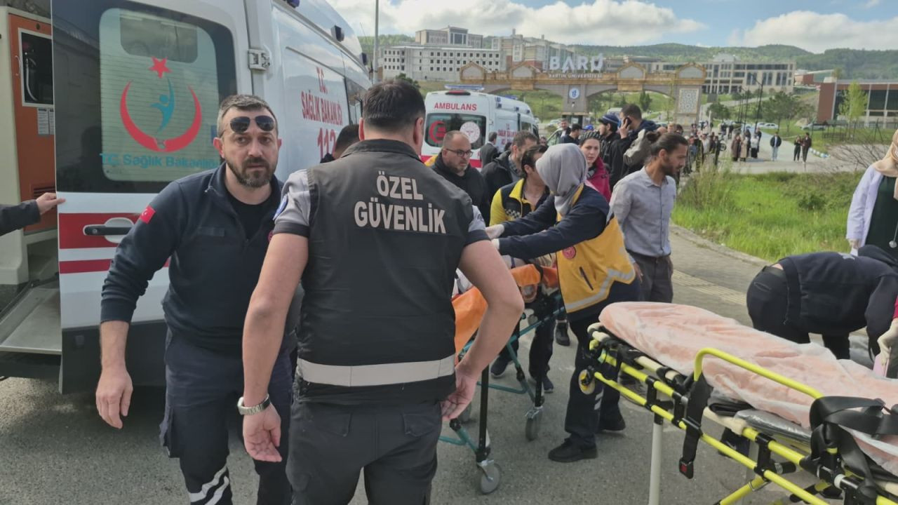 Öğrenci Servisi Kaza Yaptı - Sayfa 1