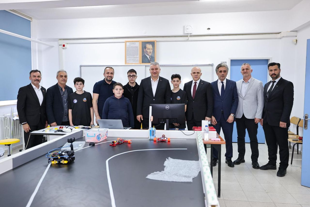 Başkan Çelik’ten Mesleki Eğitime Destek - Sayfa 4