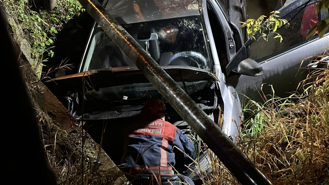 Sakarya’da Otomobil Dereye Uçtu - Sayfa 3