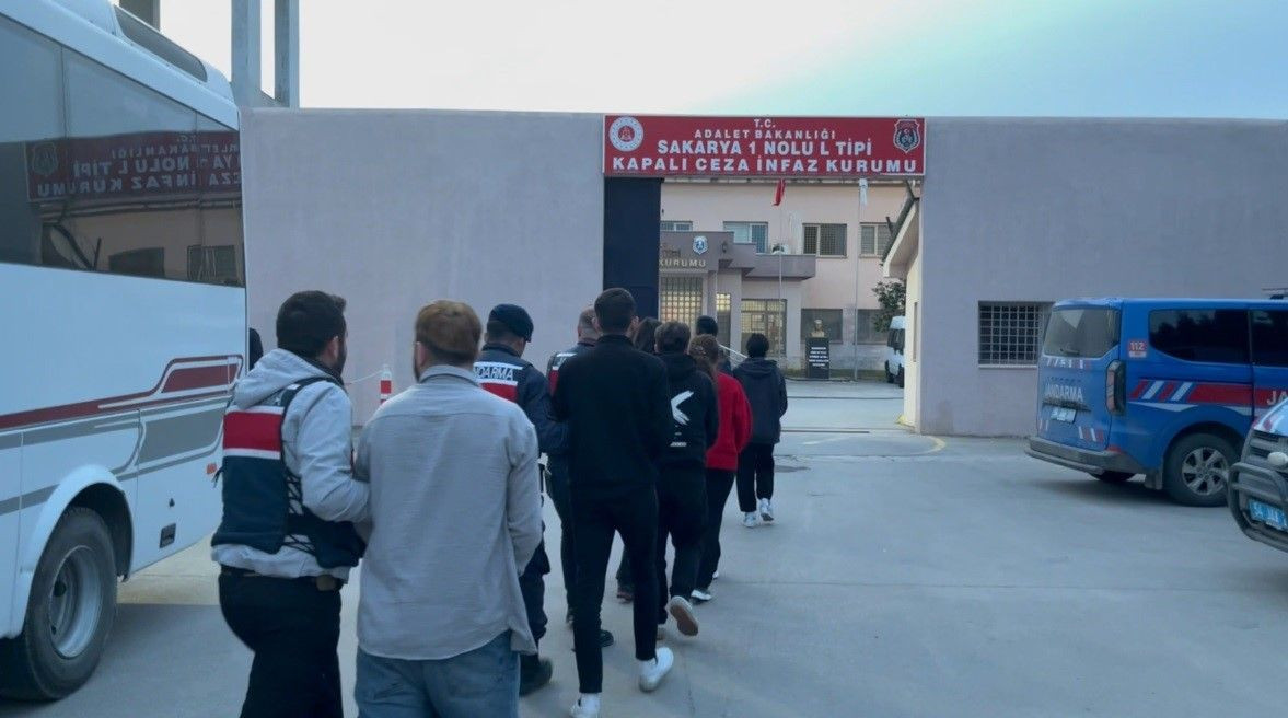Sakarya'da 'Yatırım Danışmanlığı' Tuzağına Jandarma Tokadı - Sayfa 2