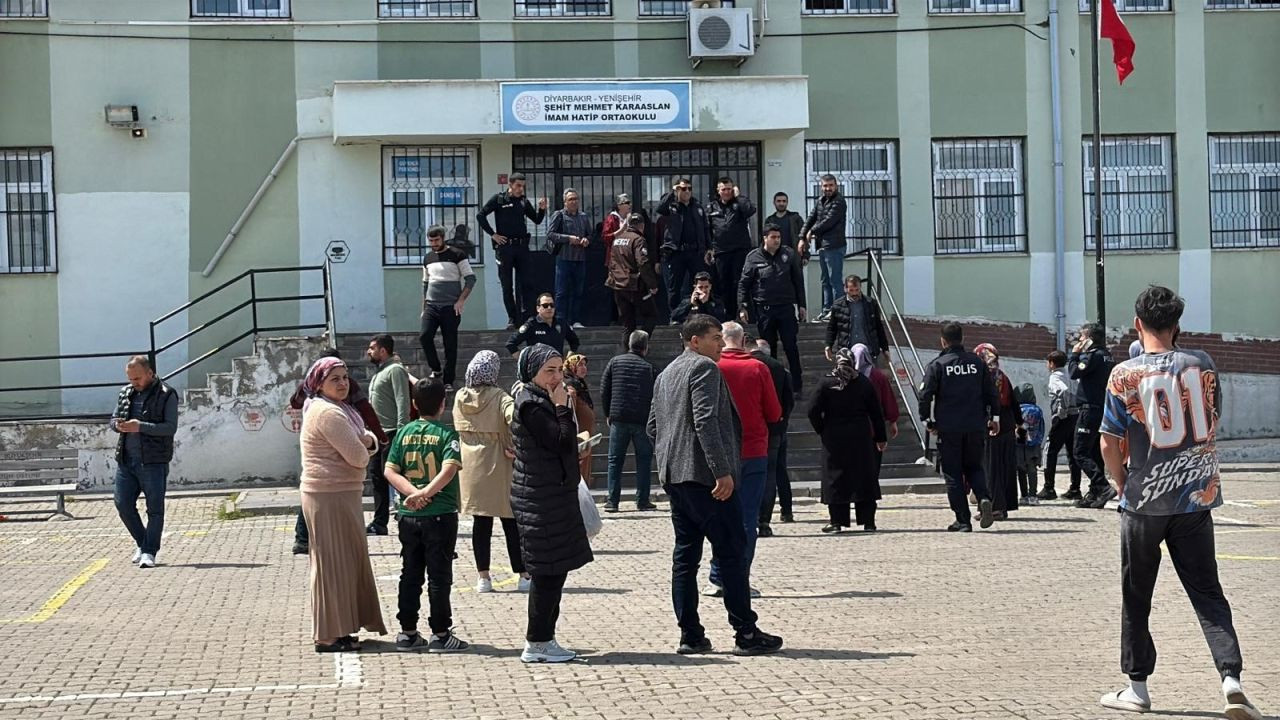 Okul Çevresinde Silah Paniği: Öğrenciler ve Veliler Korku Dolu - Sayfa 2