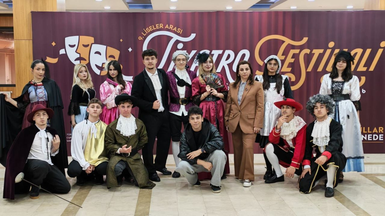 Tiyatro Festivali Final Yapıyor: Ödüller Yarın Sahiplerini Bulacak - Sayfa 2