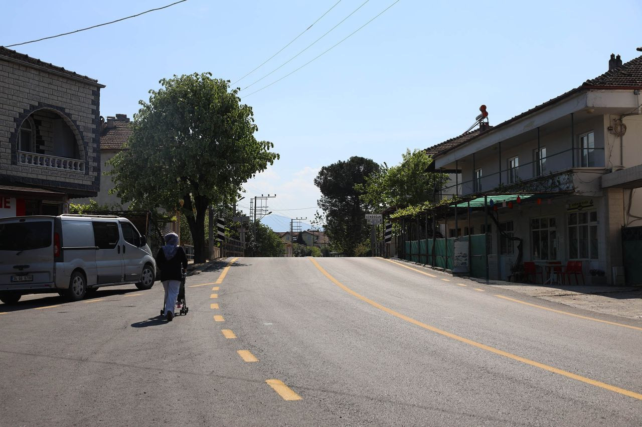 Akyazı’nın 3 Mahallesi Sıcak Asfaltta Buluştu - Sayfa 4