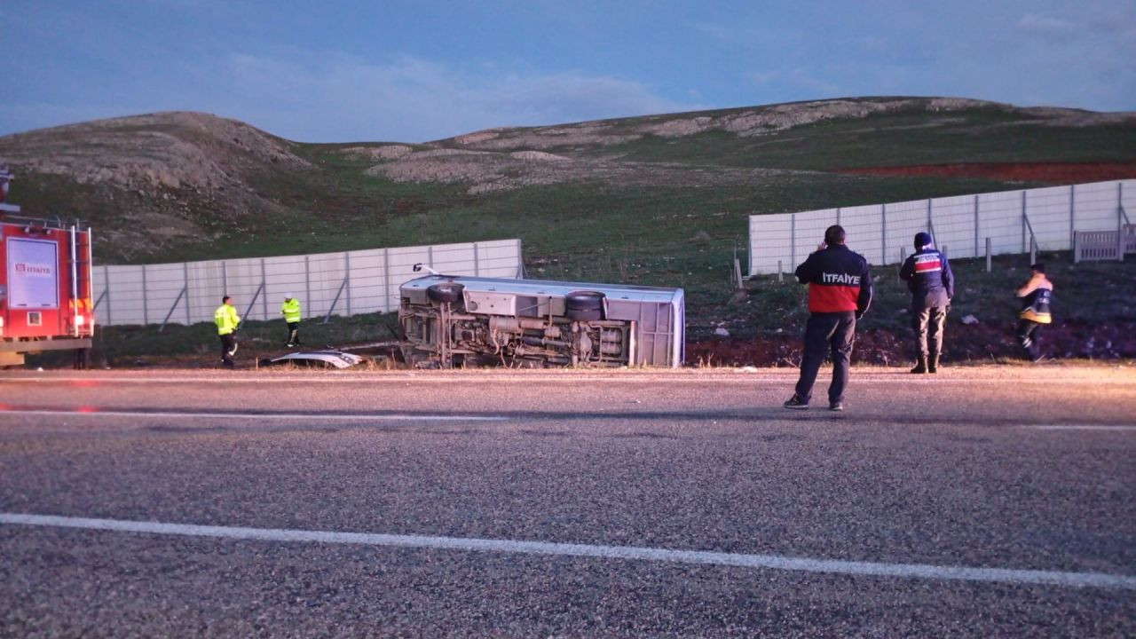 Taraftarları Taşıyan Midibüs Devrildi - Sayfa 2