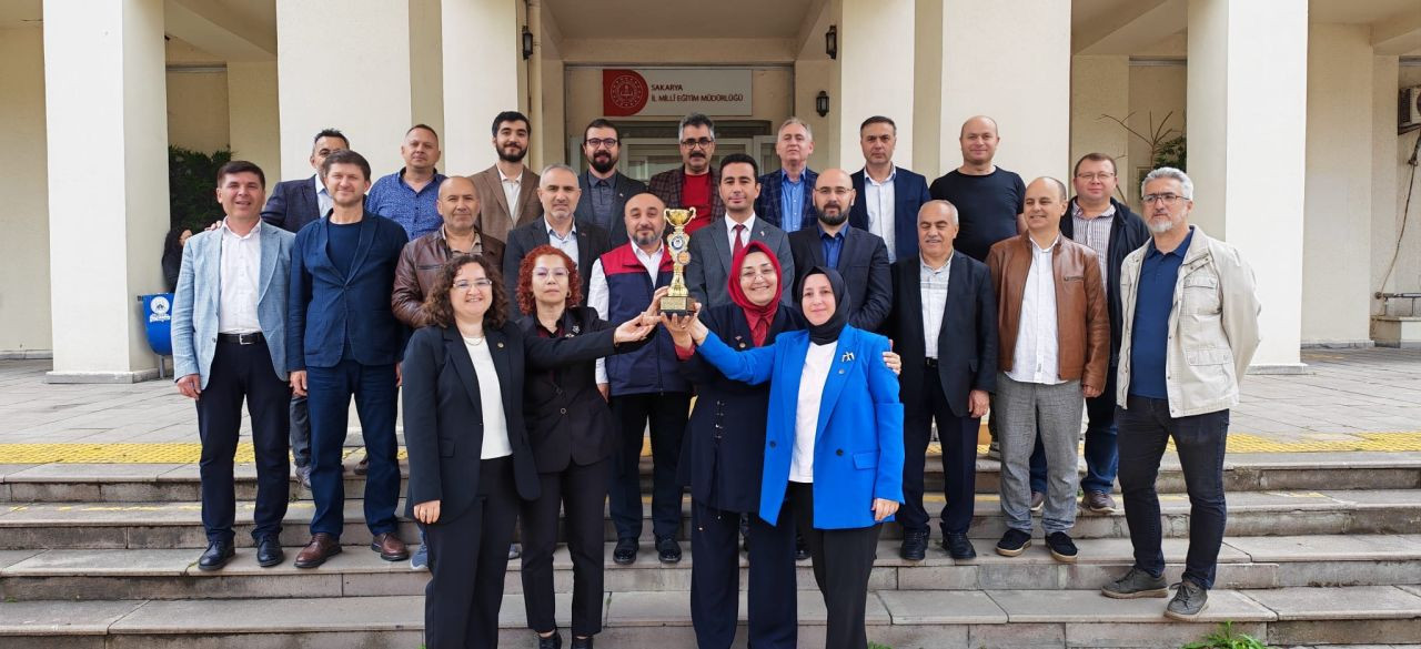 Eğitim-Bir-Sen Rekora Doymuyor - Sayfa 1