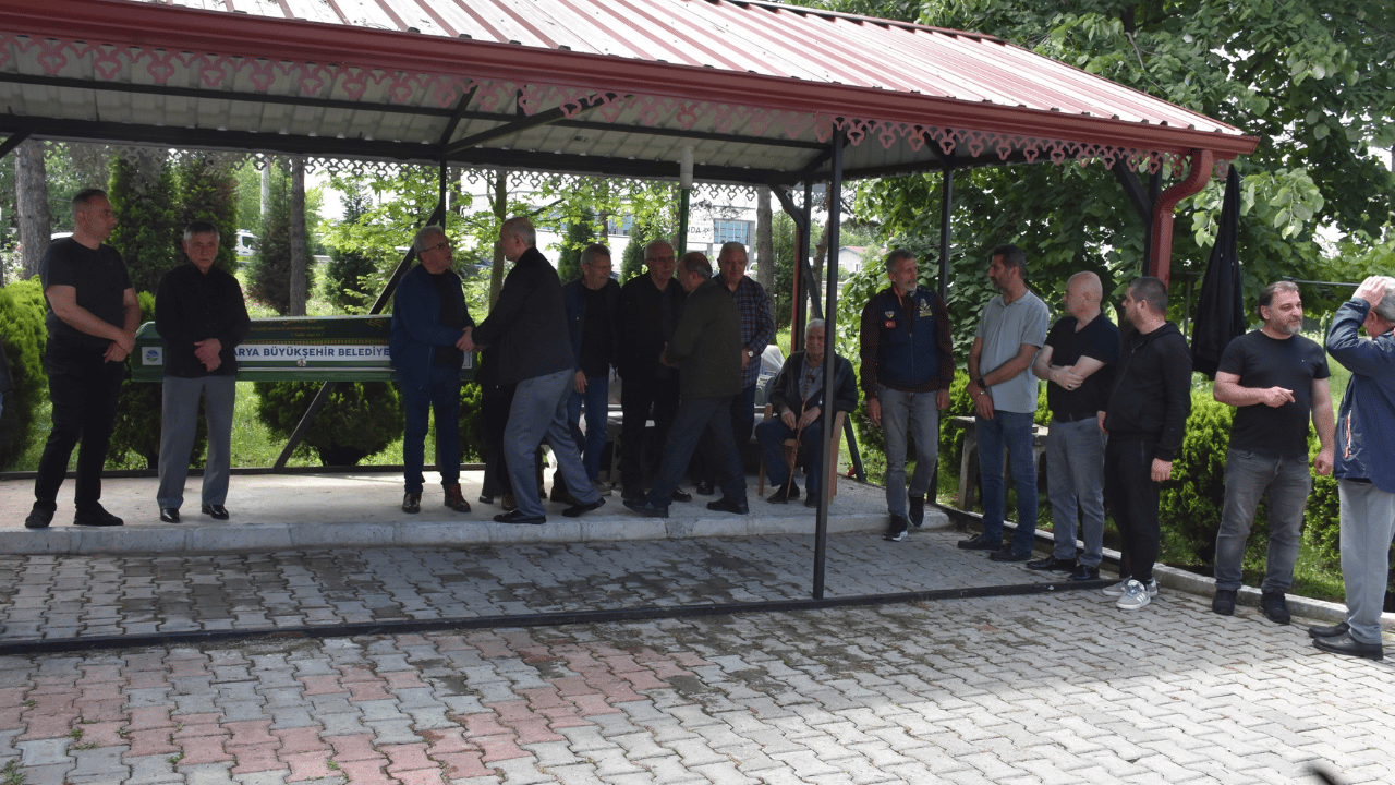 Hendek’te Silahlı Çatışmada Hayatını Kaybeden Otel Sahibi Defnedildi - Sayfa 4