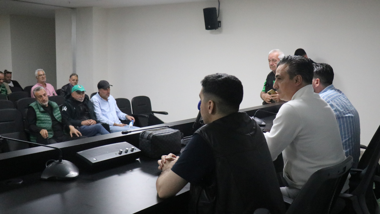 Sakaryaspor’un Olağanüstü Genel Kurulu 31 Mayıs’a Ertelendi - Sayfa 1