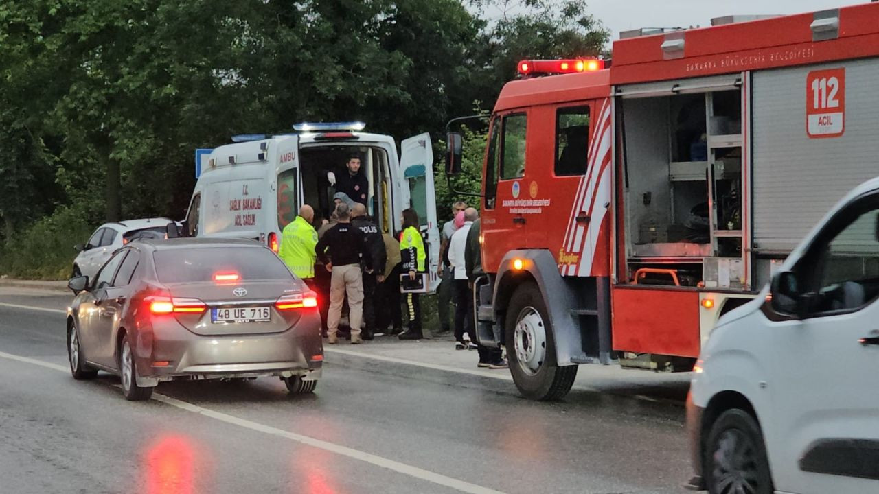 Sapanca’da Su Kanalına Devrilen Otomobildeki 2 Kişi Kurtarıldı - Sayfa 2