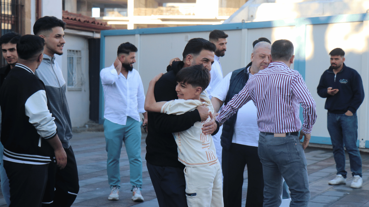 Sakarya’da Bayram Namazında Camiler Doldu Taştı - Sayfa 3