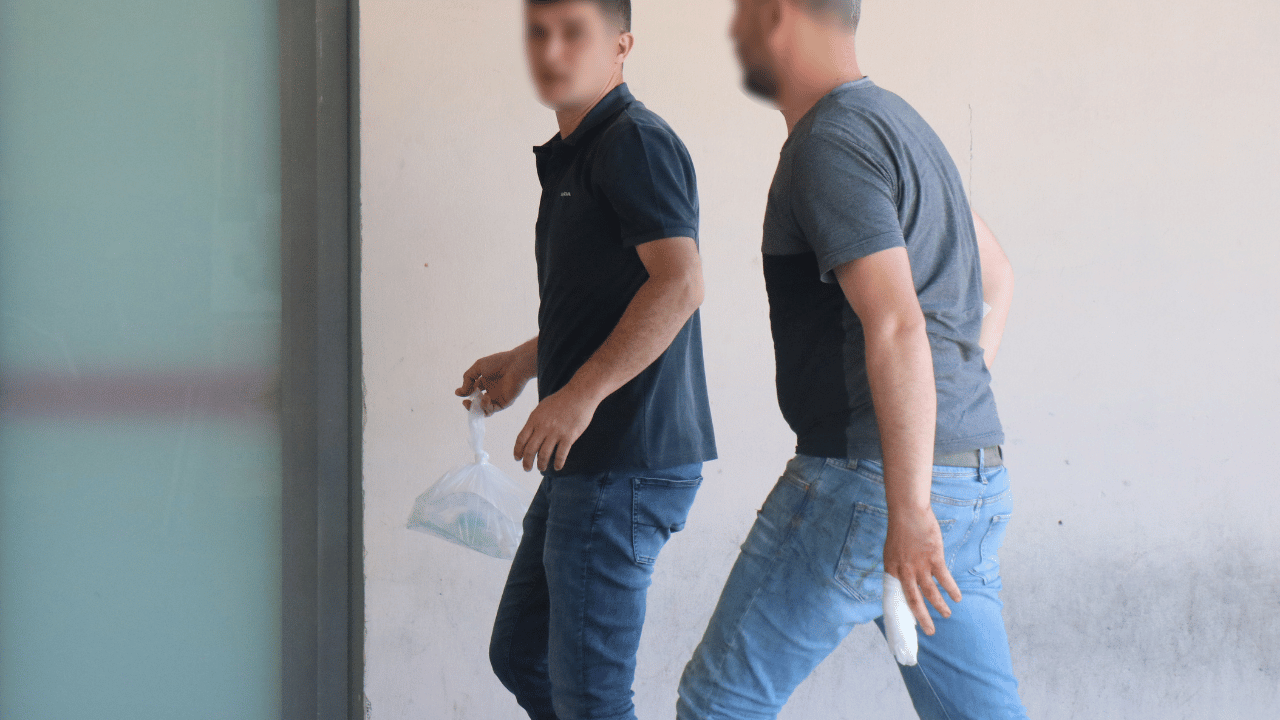 Acemi Kasaplar Yine Hastanelere Akın Etti - Sayfa 3