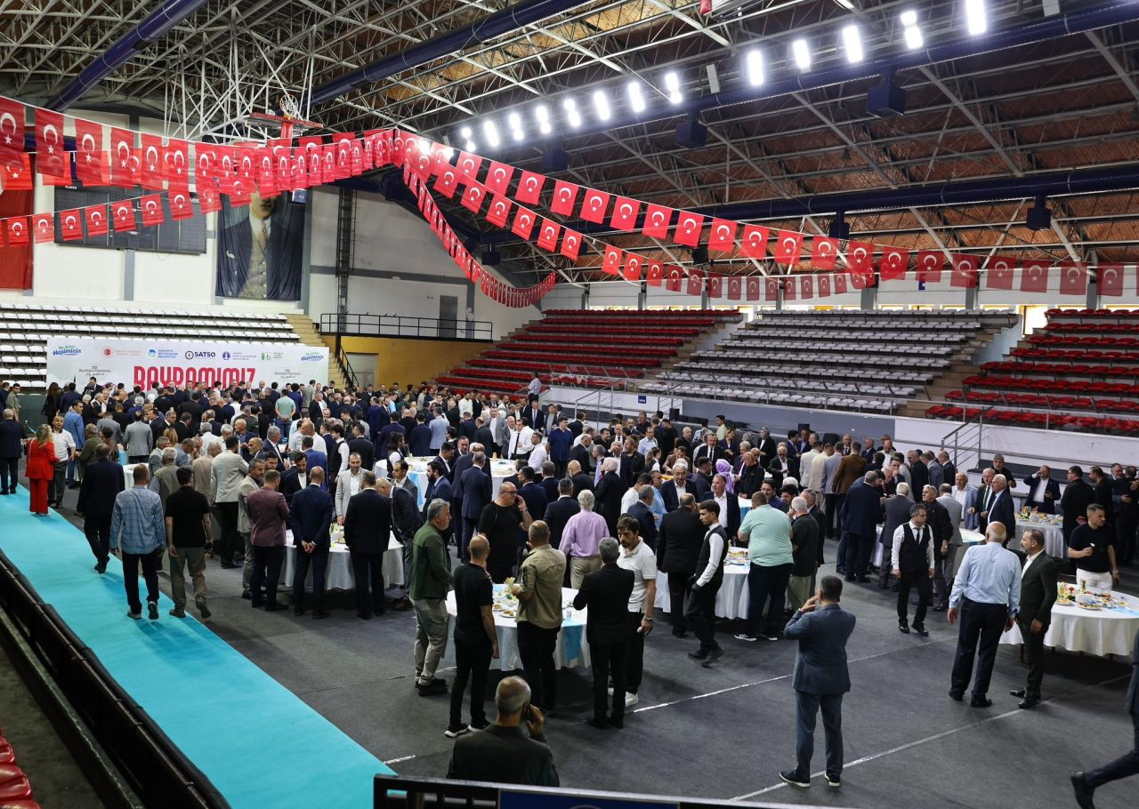Büyükşehir Belediyesi ve İlçe Belediyeler, Vatandaşla Bayramlaştı - Sayfa 2