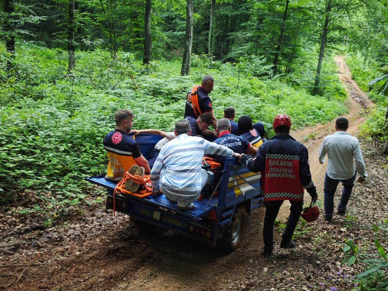 Dere Yatağında Mahsur Kalan Motosikletliye Patpatlı Operasyon - Sayfa 1