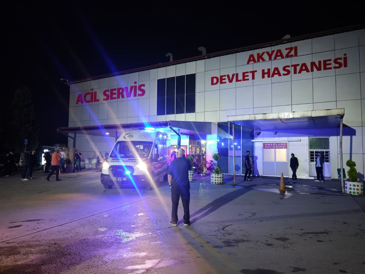 Kurşunların Hedefi Oldular, Aynı Minibüsle Hastaneye Gittiler - Sayfa 4