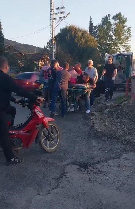 Göğüs Ağrısıyla Yola Çıktı, Ambulansla Hayata Tutundu - Sayfa 1
