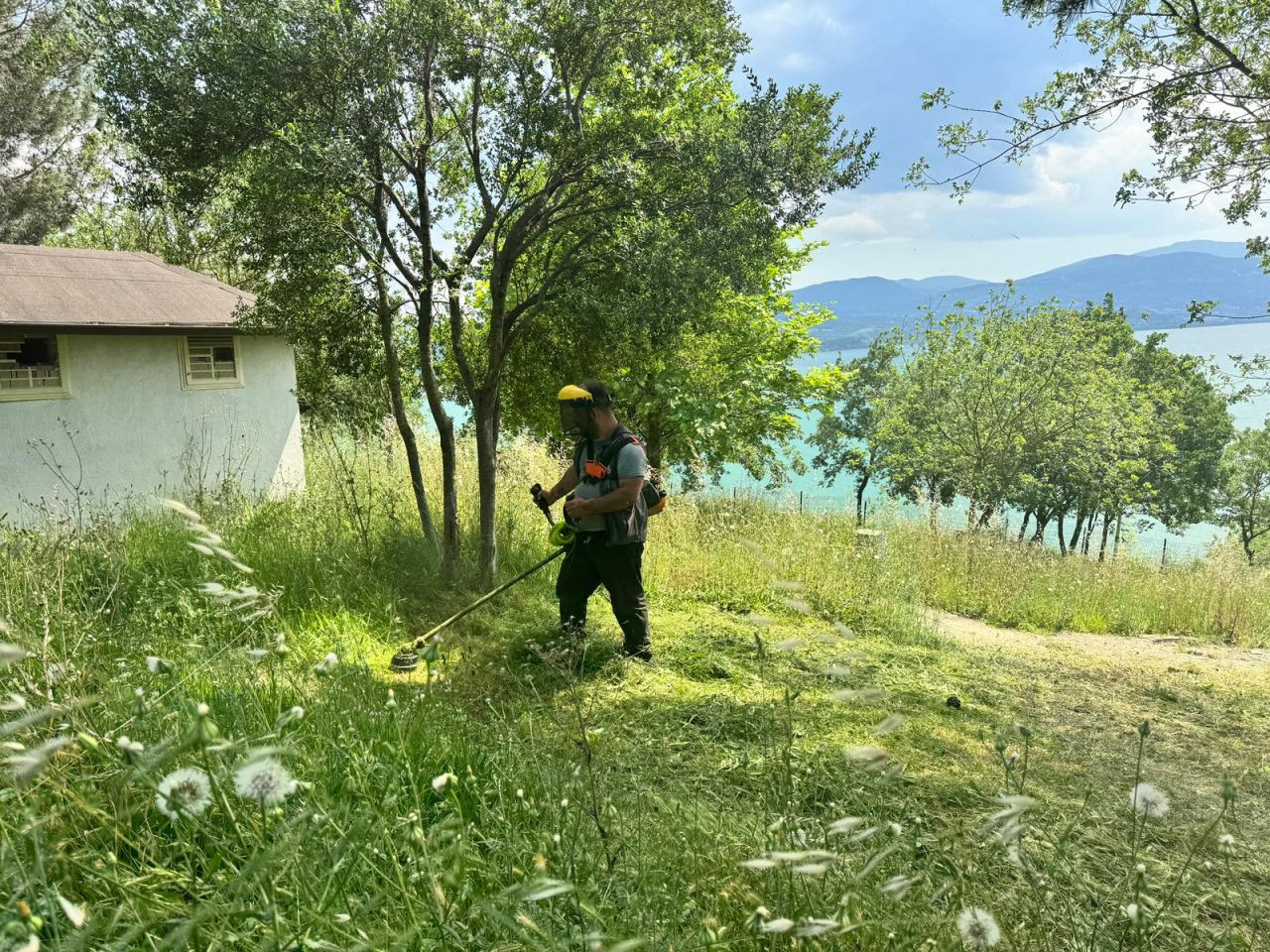 Serdivan’da Bahar Temizliği Çalışmaları Sürüyor - Sayfa 1