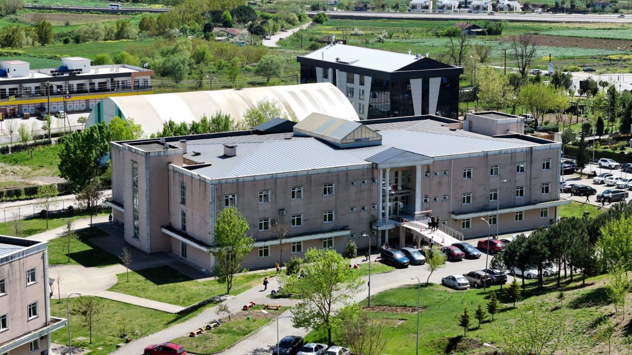 Sakarya MYO 50’nci Yaşını Kutluyor - Sayfa 1